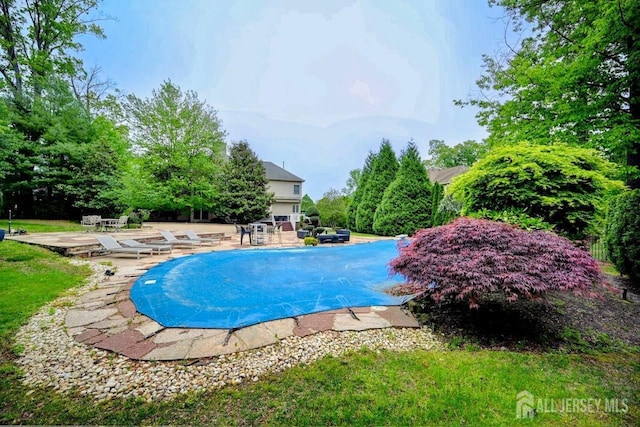 6 Lexington Ct, Monroe, NJ 08831 - view of pool featuring a covered pool and a patio area