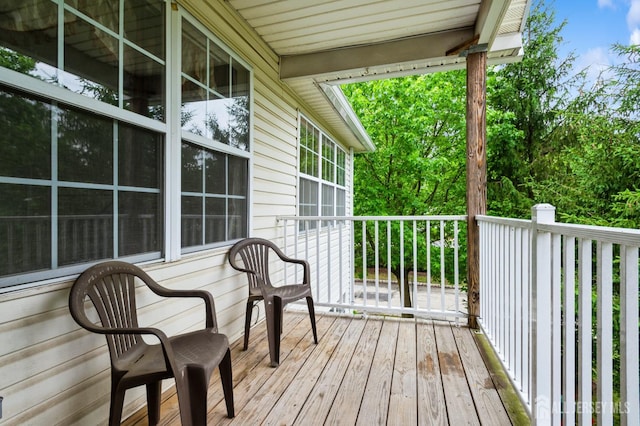 170 Vasser Dr, Piscataway, NJ 08854 - view of wooden terrace