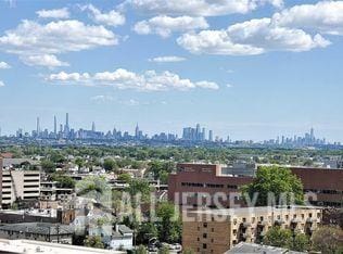 150 Overlook Ave Unit 15E, Hackensack, NJ 07601 - view of city skyline