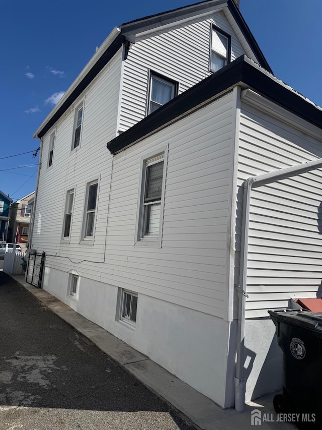 view of property exterior