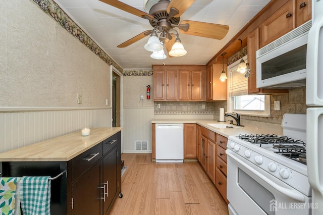 86 Bernard St, Carteret, NJ 07008 - photo 8