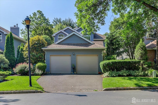 97 Fairway Blvd, Monroe, NJ 08831 - view of front facade featuring a front lawn and roof with shingles
