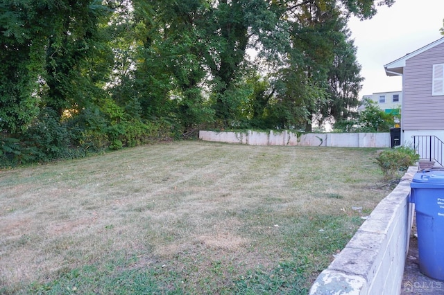 66 Willow Ave, Iselin, NJ 08830 - view of yard