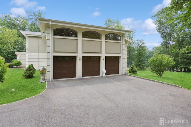 27 Mare Haven Ct, North Brunswick, NJ 08902 - view of garage