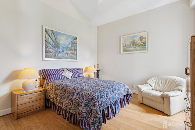 27 Mare Haven Ct, North Brunswick, NJ 08902 - bedroom with wood finished floors and lofted ceiling