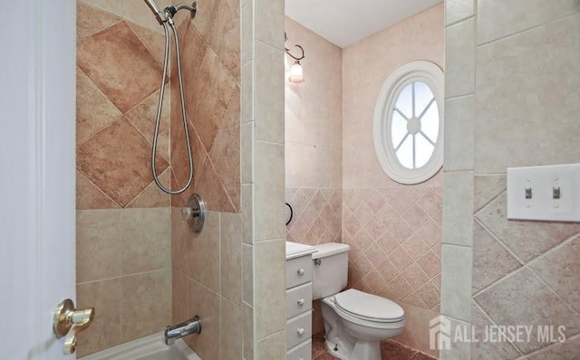 152 Northampton Dr, Holmdel, NJ 07733 - photo 7