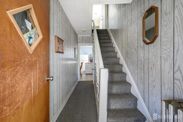 667 Seminary Ave, Rahway, NJ 07065 - stairway with carpet flooring and baseboards