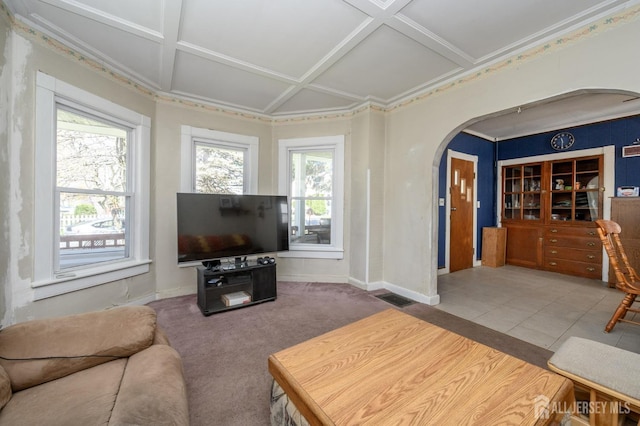 667 Seminary Ave, Rahway, NJ 07065 - living area featuring arched walkways and coffered ceiling