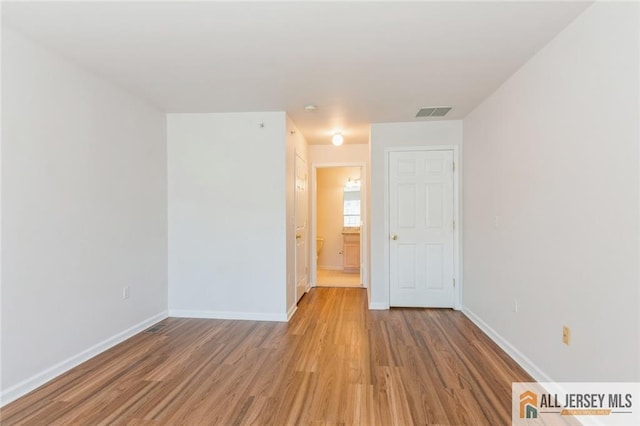 199 Pinelli Dr, Piscataway, NJ 08854 - unfurnished room featuring light wood-style floors and baseboards