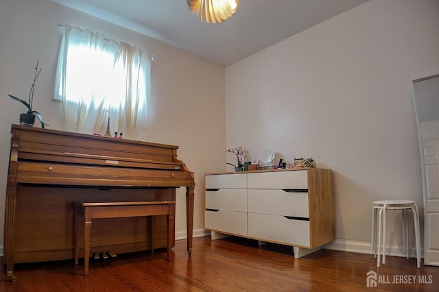 202 Jackson Ave, Edison, NJ 08837 - living area featuring wood finished floors and baseboards
