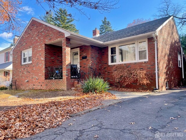 view of front of home featuring a porch