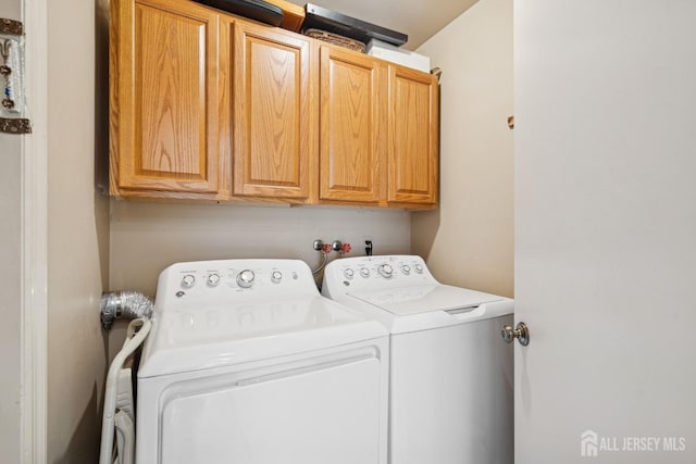35 Edgemount Rd, Edison, NJ 08817 - laundry area featuring washer and dryer and cabinet space