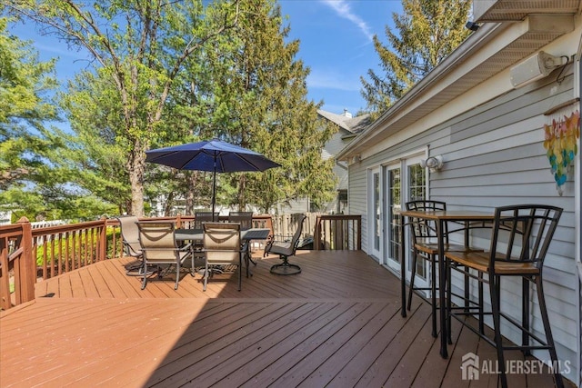 11 Cardinal Ct, Old Bridge, NJ 08857 - deck featuring outdoor dining area