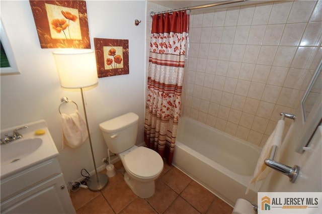25 Clover Ave, Colonia, NJ 07067 - full bathroom featuring toilet, tile patterned flooring, vanity, and shower / tub combo with curtain
