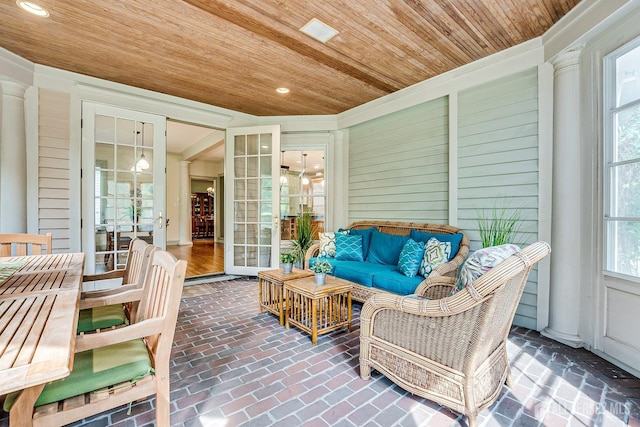 44 Rector St, Metuchen, NJ 08840 - sunroom / solarium with an outdoor hangout area