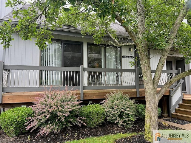 22 Witch Hazel Ct, South Brunswick, NJ 08852 - view of side of home with roof with shingles