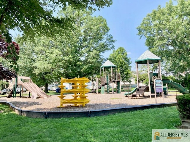 323 Green St, Woodbridge Proper, NJ 07095 - community jungle gym with a lawn