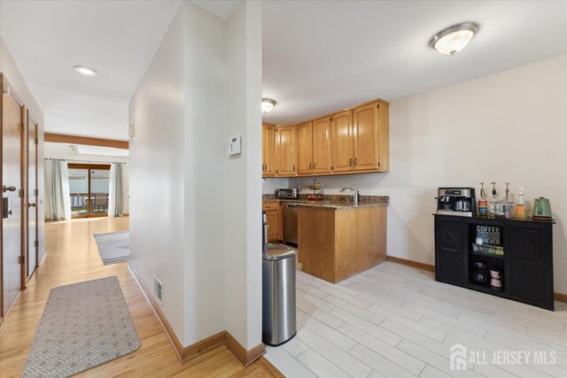 675 Raritan Rd, Clark, NJ 07066 - photo 4