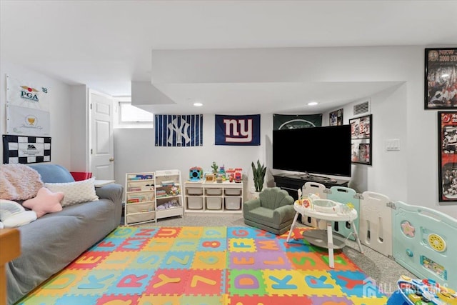 675 Raritan Rd, Clark, NJ 07066 - playroom featuring carpet floors and recessed lighting