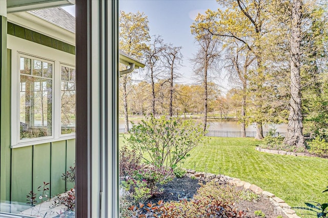 28 Evans Dr, Cranbury, NJ 08512 - view of grassy yard with a water view