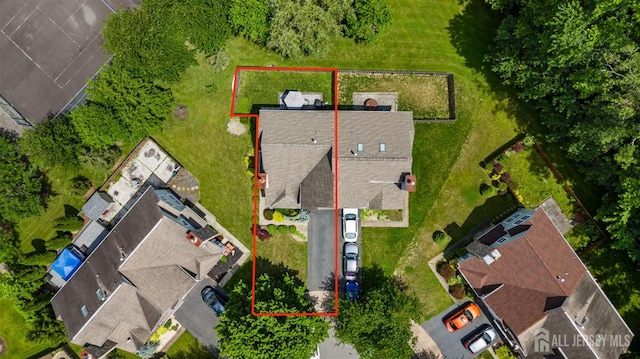 41 Haymarket Ct, East Windsor, NJ 08512 - aerial overview of property's location with property boundaries highlighted