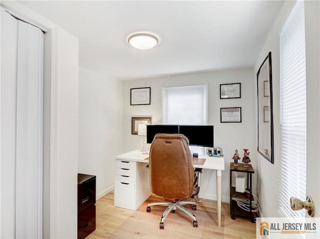 15 Leland Ave, South River, NJ 08882 - office with light wood-type flooring and baseboards