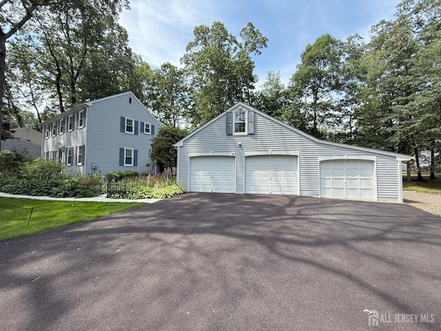 17 Gloucester Ct, East Brunswick, NJ 08816 - photo 44
