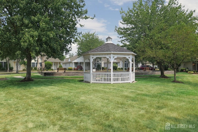 543 Waterside Blvd, Monroe, NJ 08831 - view of green lawn with a gazebo