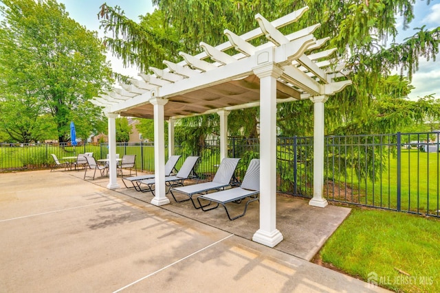 362 Aldeburgh Ave, Franklin Twsp, NJ 08873 - view of patio / terrace with a pergola