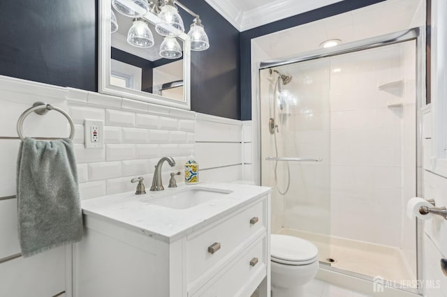 522 Hancock St, Middlesex, NJ 08846 - bathroom featuring crown molding, a shower stall, toilet, and vanity