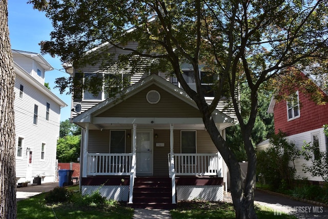 12 Juniper St, Metuchen, NJ 08840 - view of front facade featuring covered porch