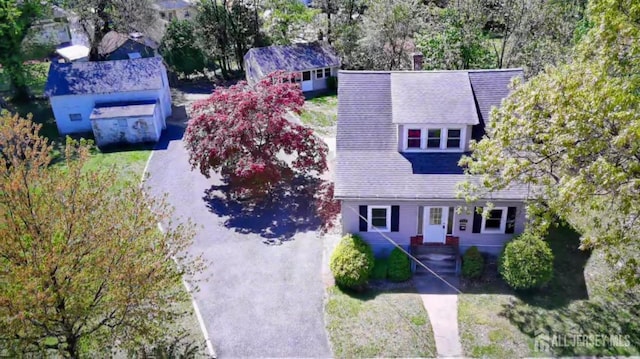 aerial view of property and surrounding area