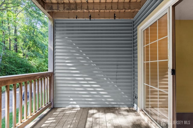 6072 Cedar Ct, South Brunswick, NJ 08852 - view of wooden deck