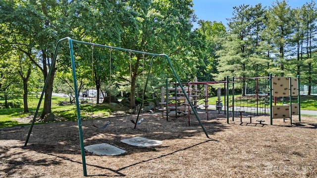 6072 Cedar Ct, South Brunswick, NJ 08852 - view of community jungle gym