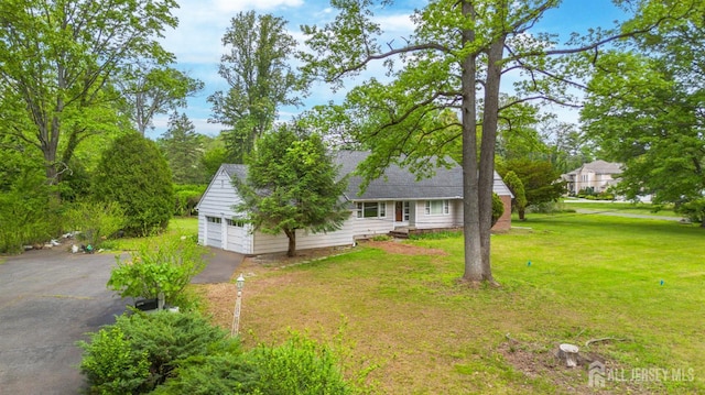 108 Midwood Way, Colonia, NJ 07067 - view of front facade with a front yard
