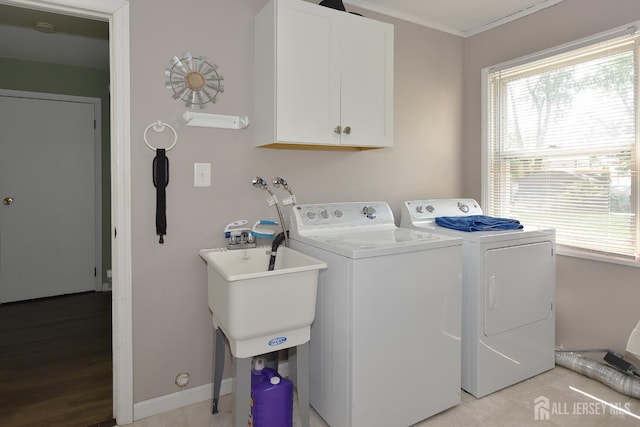 100 Woodland Ave, Fords, NJ 08863 - washroom featuring cabinet space, washing machine and clothes dryer, and crown molding