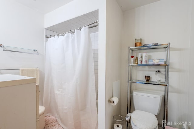170 Jordon Rd, Colonia, NJ 07067 - bathroom with toilet and vanity
