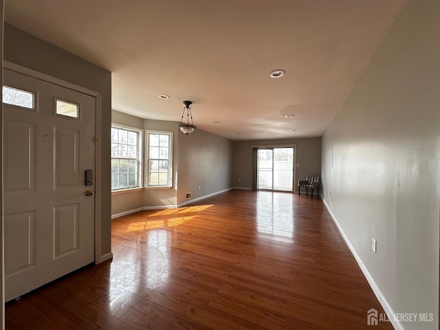 158 Mill Run, Hightstown, NJ 08520 - entryway with baseboards, wood finished floors, and recessed lighting