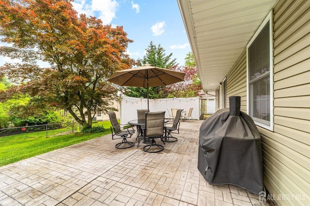 64 Kingsley Rd, South Brunswick, NJ 08824 - view of patio with outdoor dining area