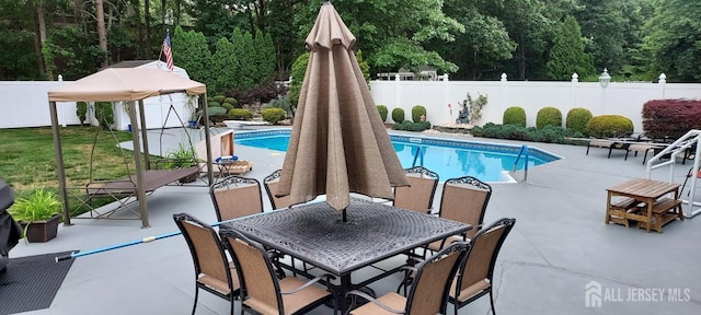 4 Hemlock Hill Rd, Jackson, NJ 08527 - view of swimming pool with a fenced backyard, a patio, and outdoor dining space