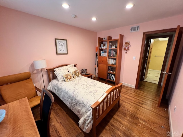 2 Gloucester Ct, East Brunswick, NJ 08816 - bedroom featuring visible vents, wood finished floors, baseboards, and recessed lighting