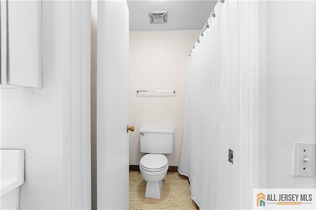 40 Haddon Rd Unit 40B, Monroe, NJ 08831 - bathroom with toilet and baseboards