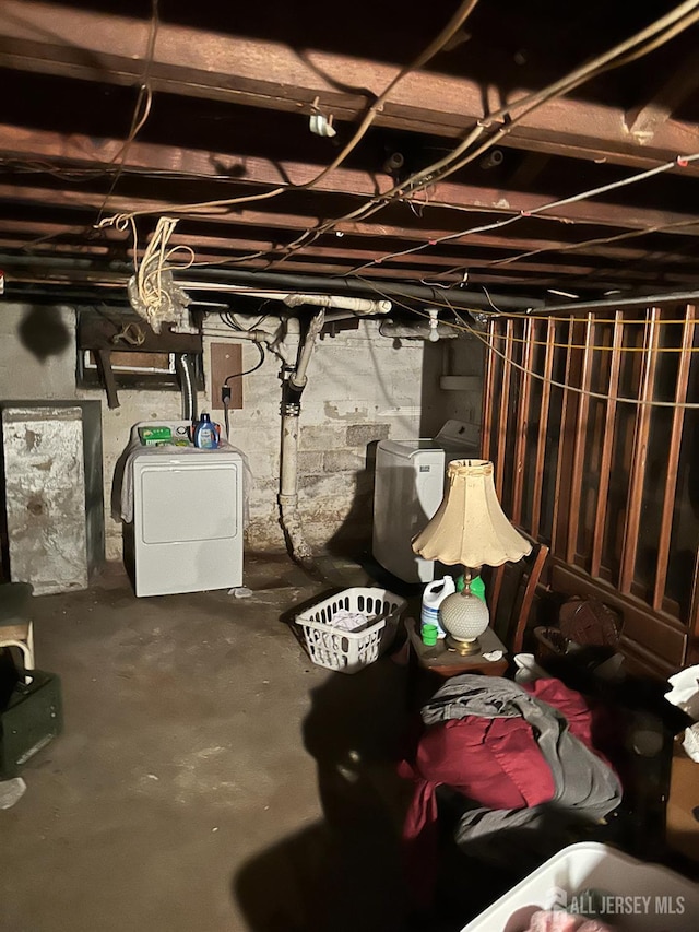 359 Parkway Ave, Trenton, NJ 08618 - unfinished basement with separate washer and dryer