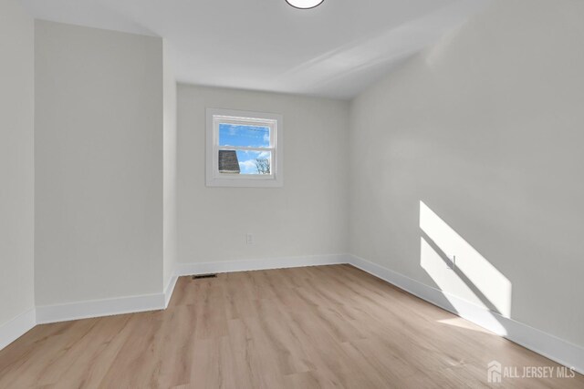 416-418 Hawthorne St, Keyport, NJ 07735 - photo 9