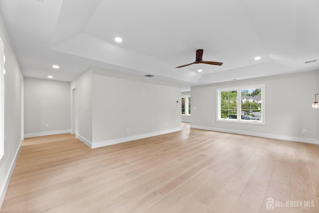 116 Hunt Dr, Princeton, NJ 08540 - unfurnished room with a raised ceiling, recessed lighting, a ceiling fan, light wood finished floors, and baseboards