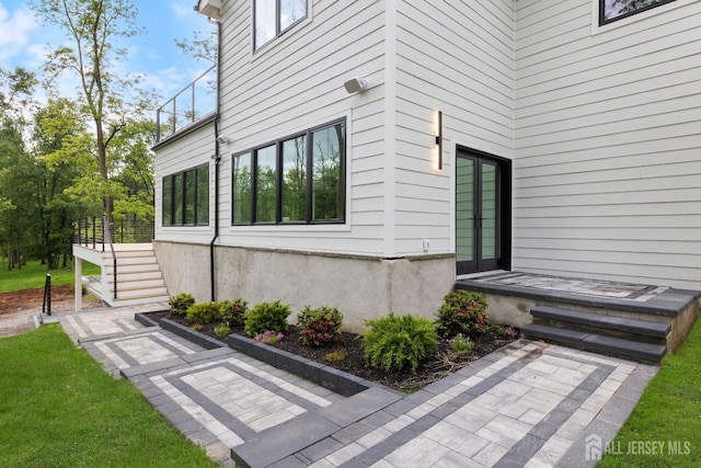 116 Hunt Dr, Princeton, NJ 08540 - view of side of home featuring stairs