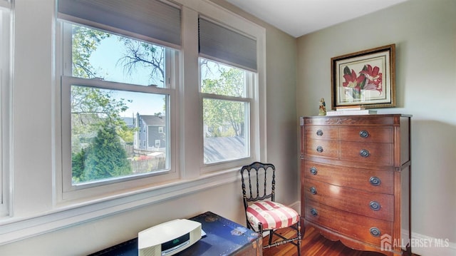 939 Salem Rd, Union Twp, NJ 07083 - living area featuring plenty of natural light