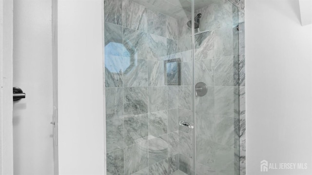 939 Salem Rd, Union Twp, NJ 07083 - bathroom featuring a shower stall