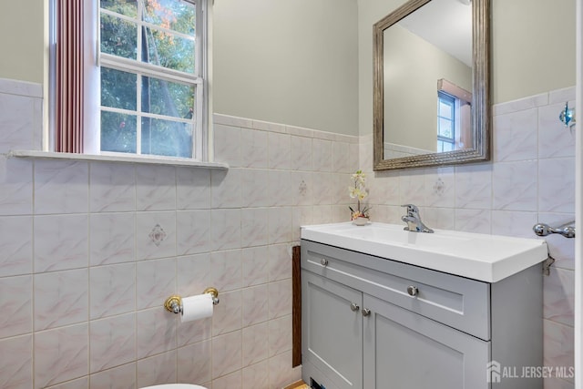 30 Montague Ave, Woodbridge Proper, NJ 08830 - bathroom featuring vanity and tile walls