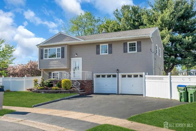 18 Velikan Pl, Edison, NJ 08817 - split foyer home featuring driveway and a garage